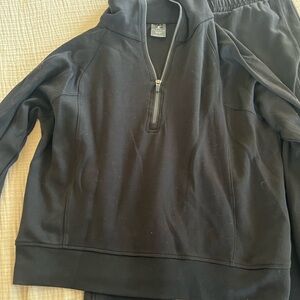 Danskin women’s Black Zip-Up Sweater